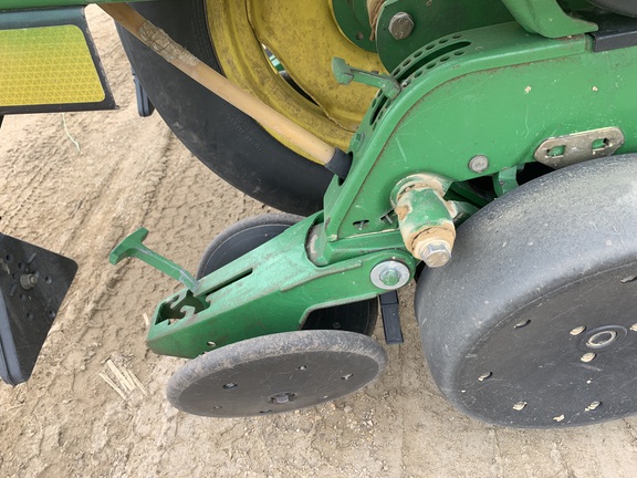 1999 John Deere 1770 Planter