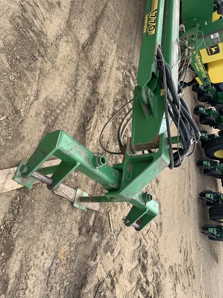 1999 John Deere 1770 Planter