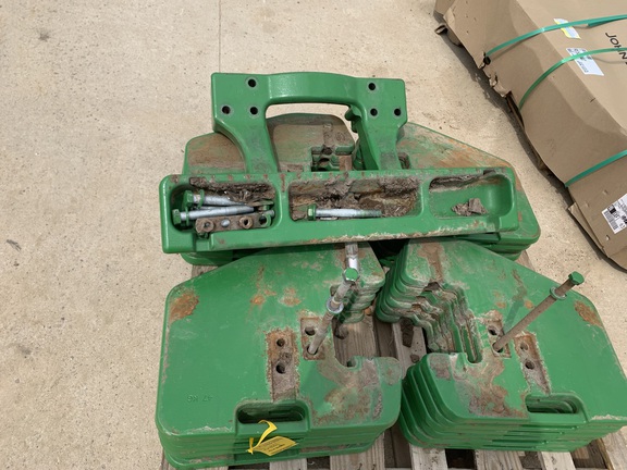 John Deere R127764 Tractor Attachment