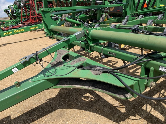 2006 John Deere 2210 Field Cultivator