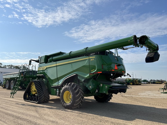 2022 John Deere X9 1000 Combine