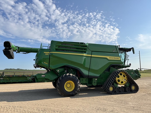 2022 John Deere X9 1000 Combine