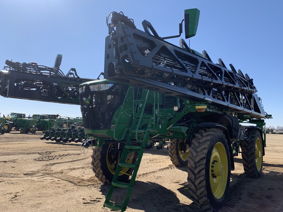 2024 John Deere 412R Sprayer/High Clearance