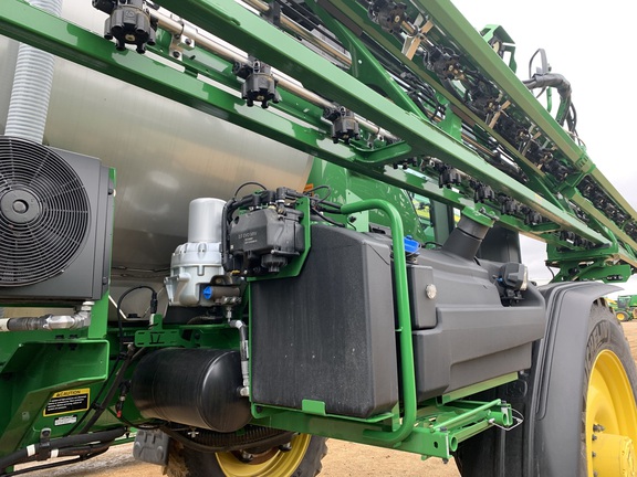 2024 John Deere 616R Sprayer/High Clearance