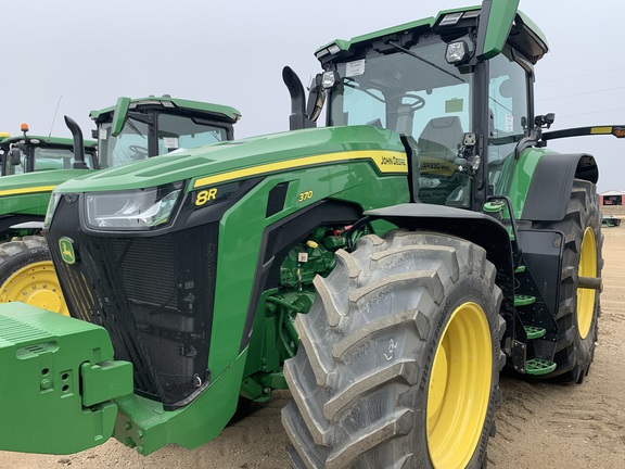 2024 John Deere 8R 370 Tractor