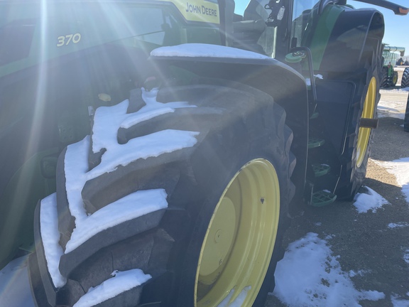 2024 John Deere 8R 370 Tractor