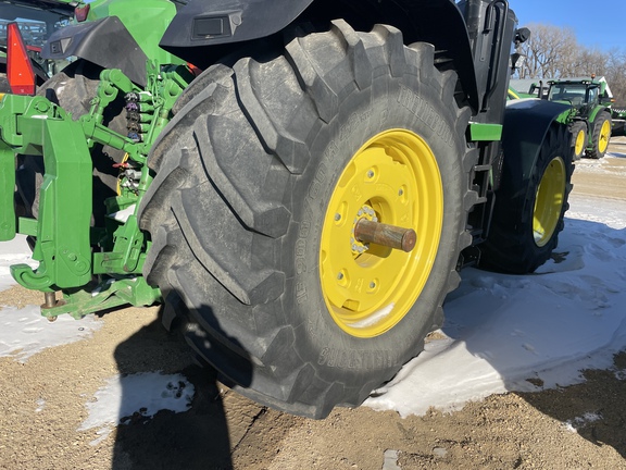 2024 John Deere 8R 370 Tractor