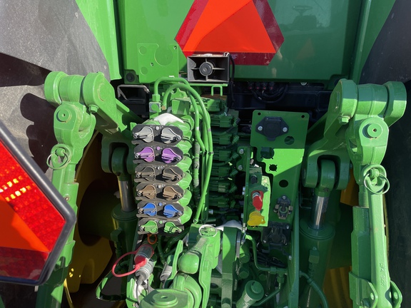 2024 John Deere 8R 370 Tractor