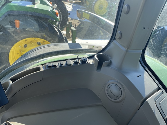 2024 John Deere 8R 370 Tractor