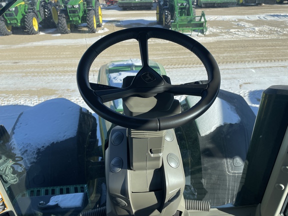 2024 John Deere 8R 370 Tractor