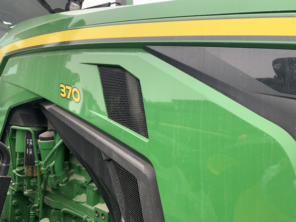 2024 John Deere 8R 370 Tractor