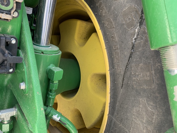 2024 John Deere 8R 370 Tractor