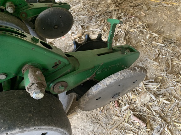 2001 John Deere 1770 Planter