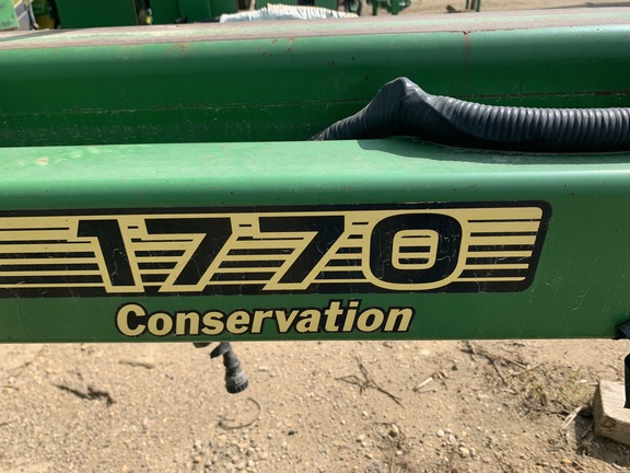 2001 John Deere 1770 Planter