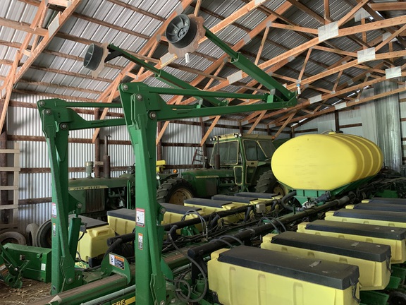 2003 John Deere 1770NT Planter