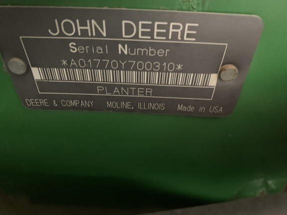 2003 John Deere 1770NT Planter