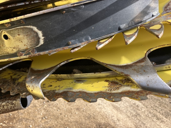 2022 John Deere 770 Header RowCrop