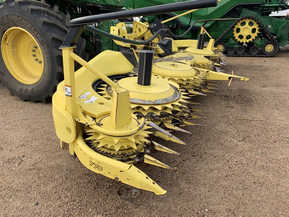 2022 John Deere 770 Header RowCrop