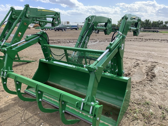 2023 John Deere 620R Loader