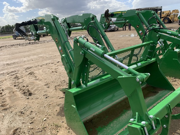 2023 John Deere 620R Loader