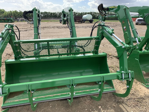 2023 John Deere 620R Loader