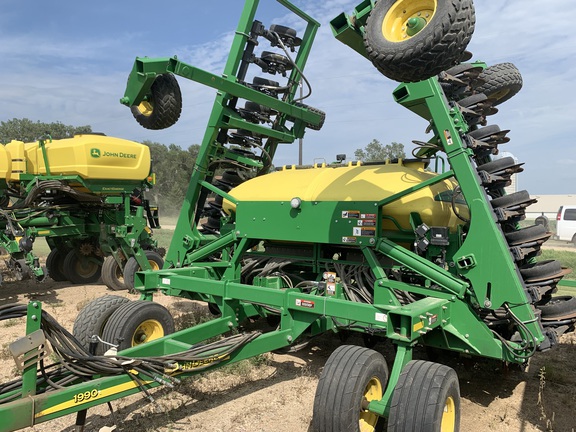 2014 John Deere 1990 Air Seeder