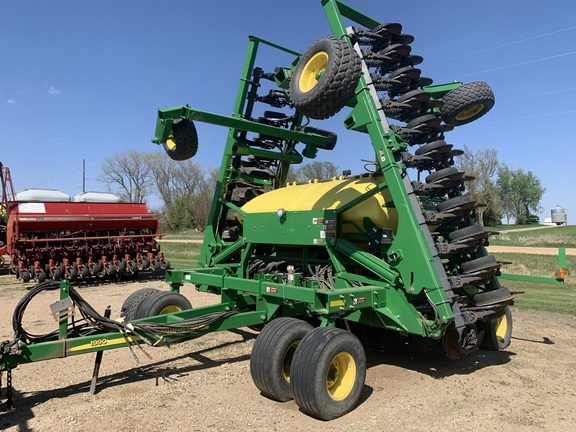 2014 John Deere 1990 Air Seeder
