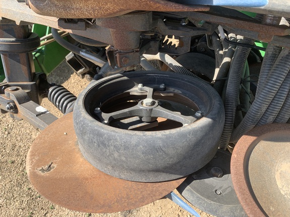 2014 John Deere 1990 Air Seeder