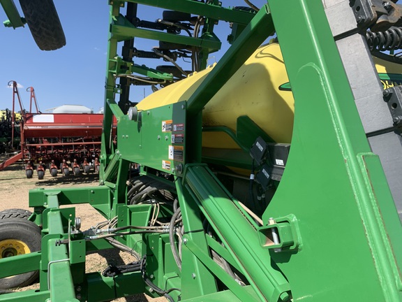 2014 John Deere 1990 Air Seeder