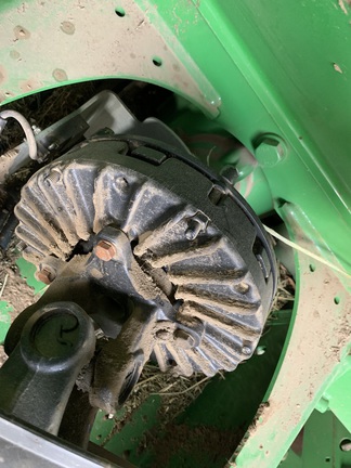 2020 John Deere 560M Baler/Round