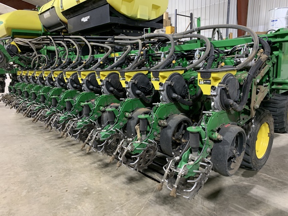 2018 John Deere DB60 Planter