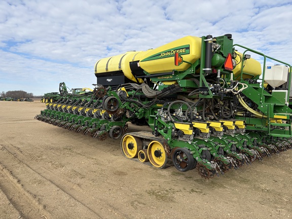 2018 John Deere DB60 Planter