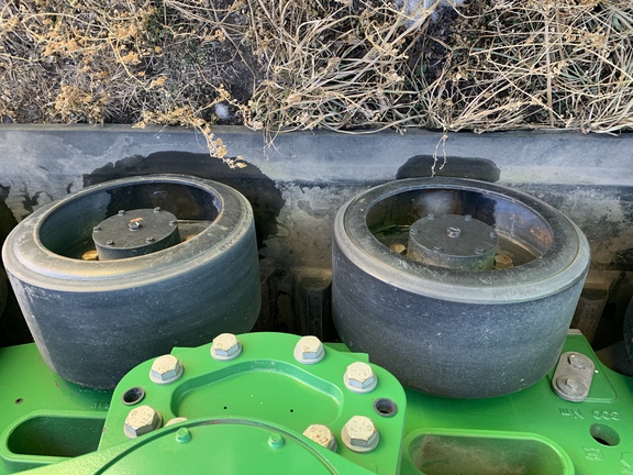 2017 John Deere 9570RX Tractor Rubber Track