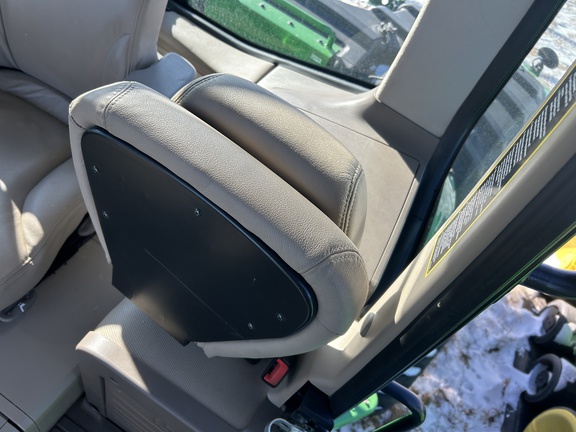 2021 John Deere 9620RX Tractor Rubber Track