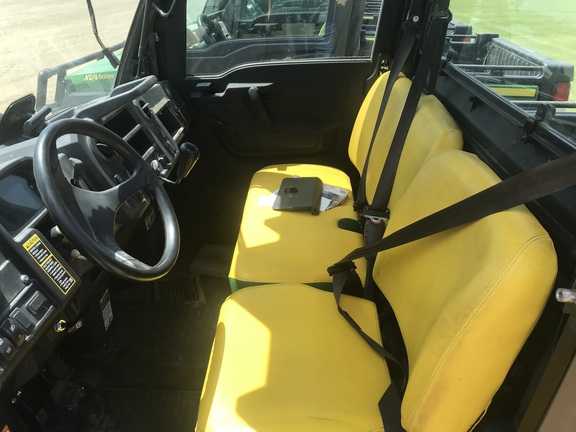 2018 John Deere XUV 835M ATV