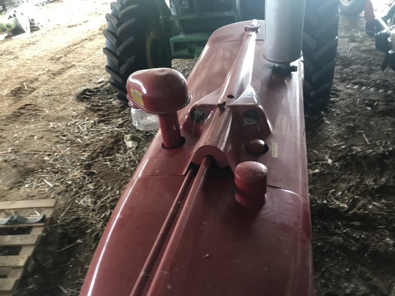 1953 International SUPER MD Tractor