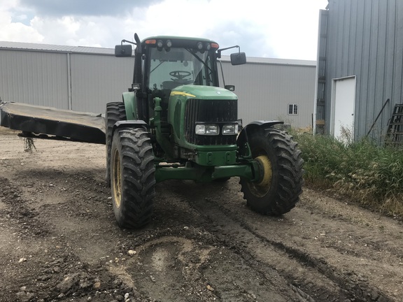 2003 John Deere 7420 Tractor