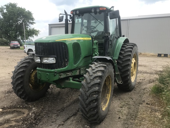 2003 John Deere 7420 Tractor