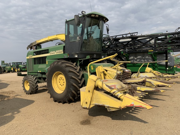 2000 John Deere 6650 Forage Harvester