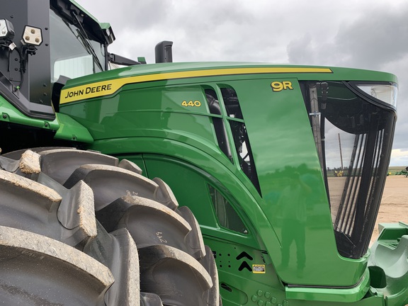 2024 John Deere 9R 440 Tractor 4WD