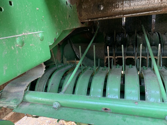 2022 John Deere 560M Baler/Round