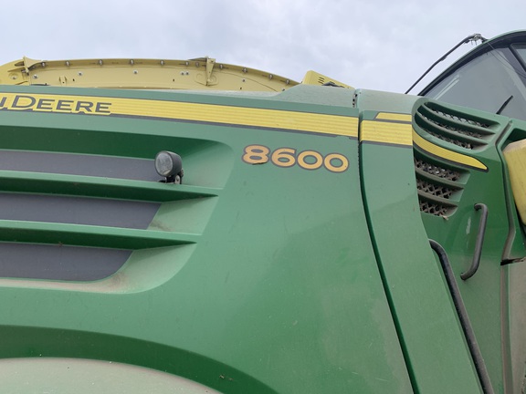 2015 John Deere 8600 Forage Harvester