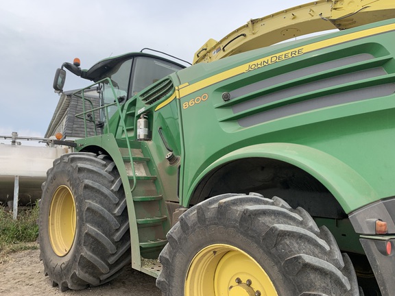 2015 John Deere 8600 Forage Harvester