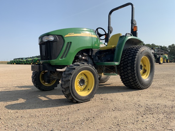 2013 John Deere 4720 Tractor Compact