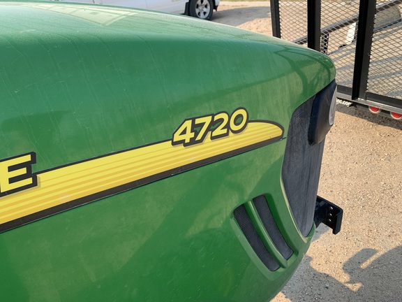 2013 John Deere 4720 Tractor Compact