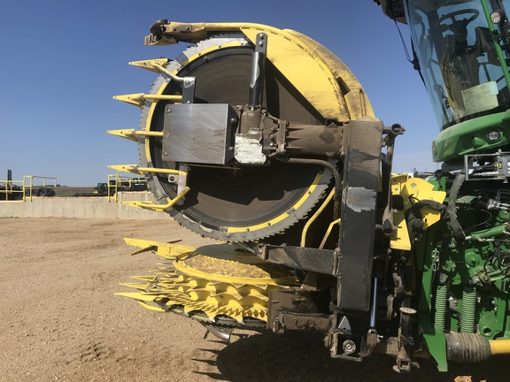 2022 John Deere 778 Header Forage