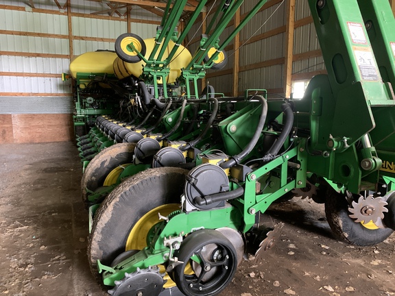 2014 John Deere 1770NT Planter