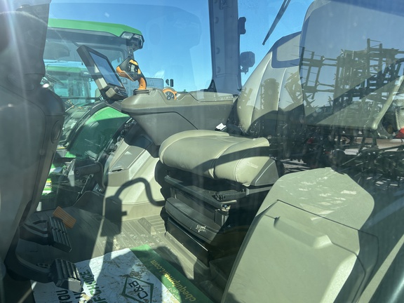 2021 John Deere 8RX 370 Tractor Rubber Track