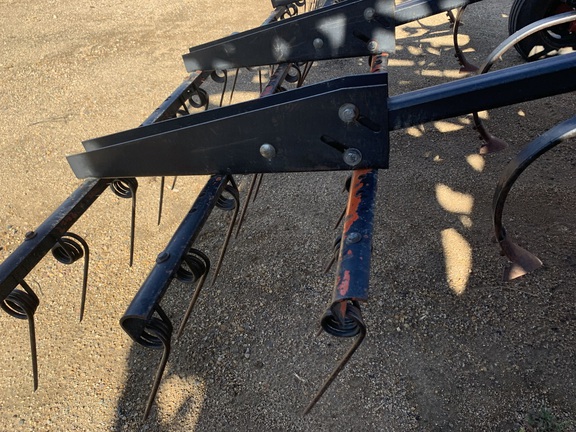 2000 Hiniker 4500 Field Cultivator