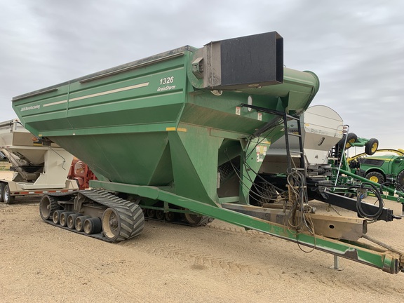 J&M 1326 Grain Cart